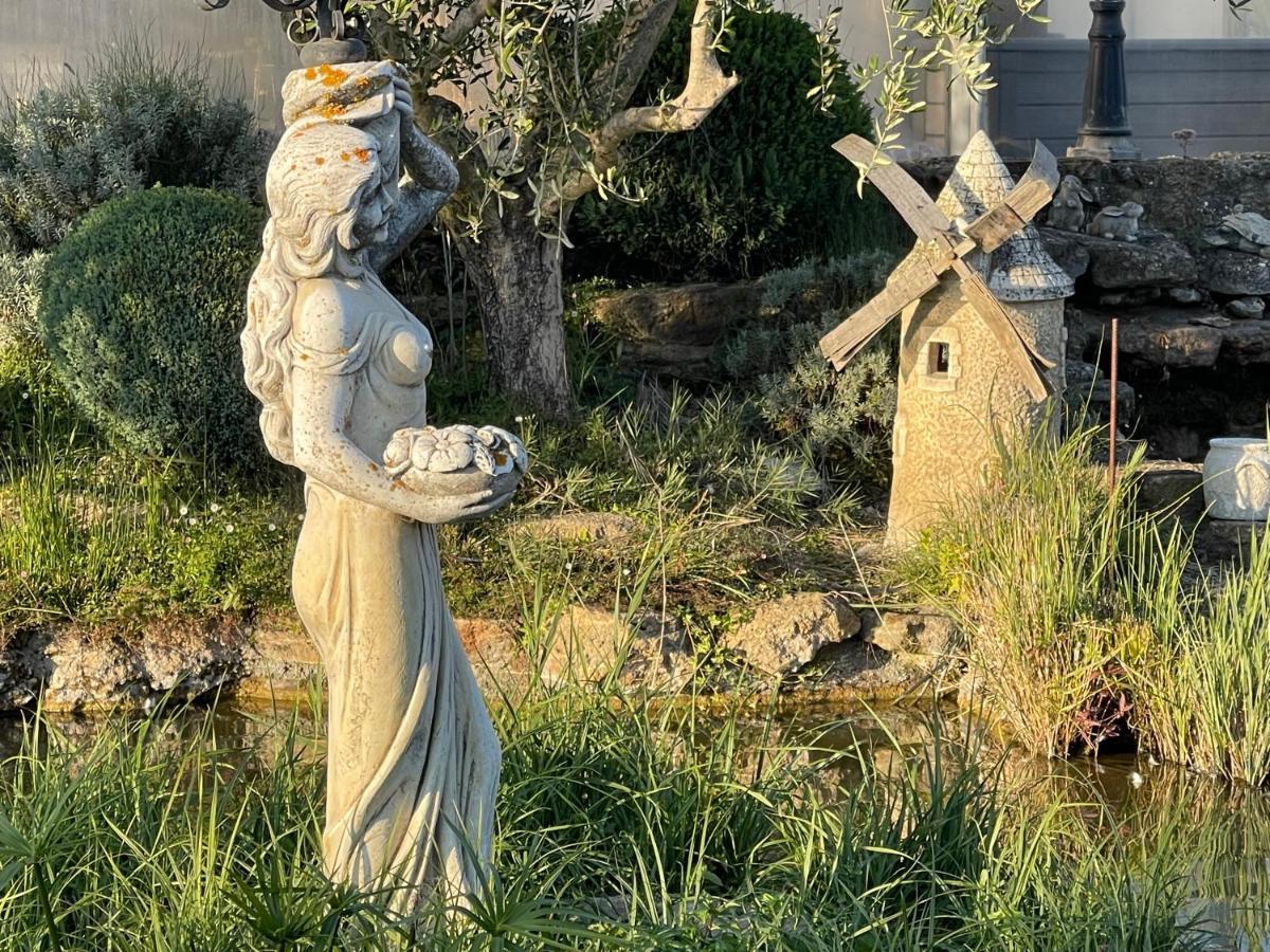 Studio Les Petits Lutins Entraigues-sur-la-Sorgue المظهر الخارجي الصورة