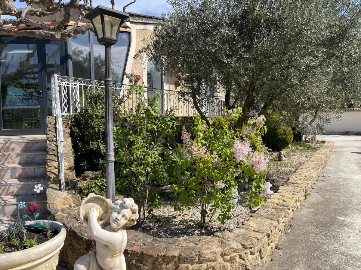 Studio Les Petits Lutins Entraigues-sur-la-Sorgue المظهر الخارجي الصورة